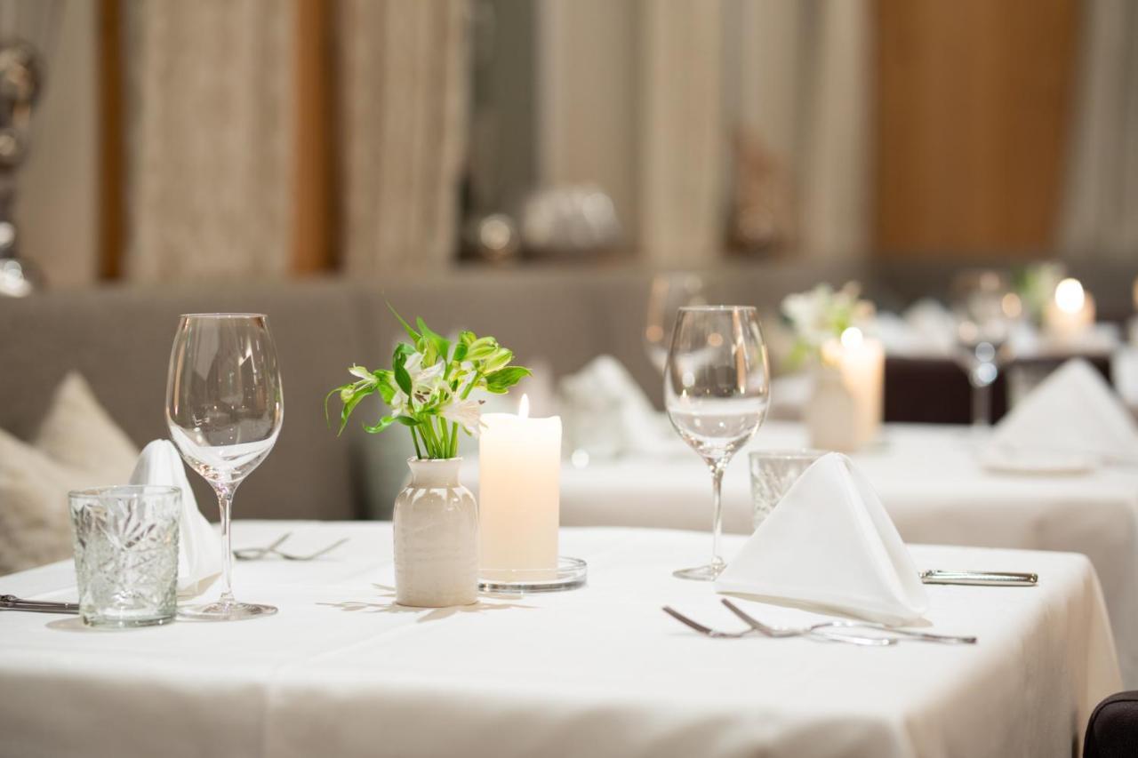 Hotel Restaurant Formarin Oberlech ภายนอก รูปภาพ